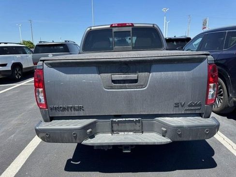 Used 2021 Nissan Frontier SV w/ Midnight Edition Floor Mats AWD/4WD image 3