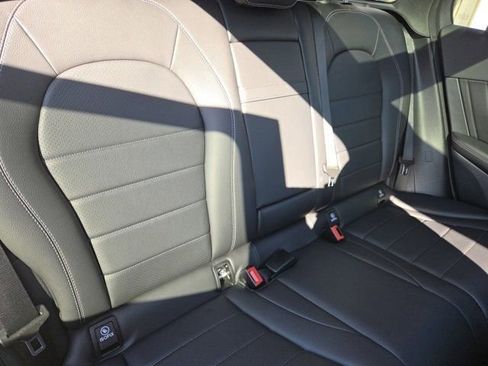 Used 2022 Mercedes-Benz GLC 300 4MATIC image 29