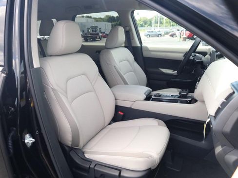 New 2026 Nissan Pathfinder SL AWD/4WD image 21