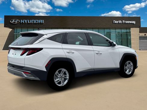 Used 2026 Hyundai Tucson SE FWD image 8