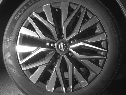 Used 2025 Nissan Altima 2.5 SV image 15