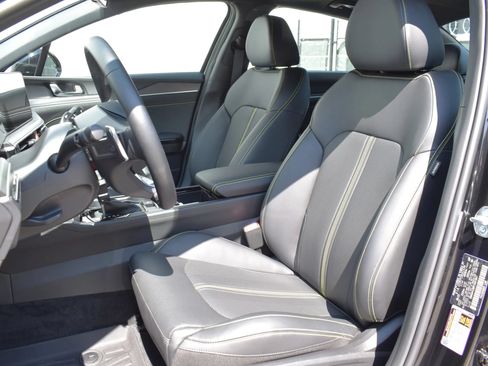 Used 2026 Kia K5 GT FWD image 11