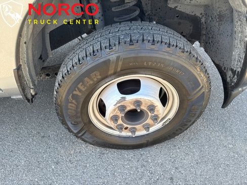 Used 2021 RAM 3500 Tradesman RWD image 3