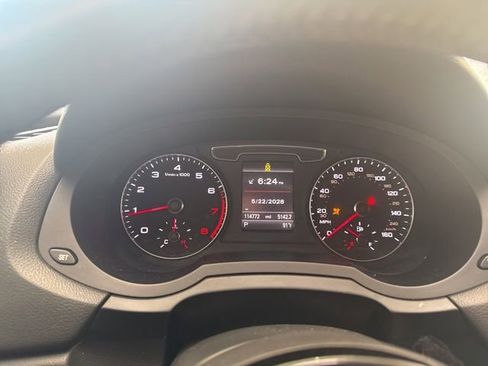 Used 2017 Audi Q3 2.0T Premium Plus w/ Premium Plus Package AWD/4WD image 2