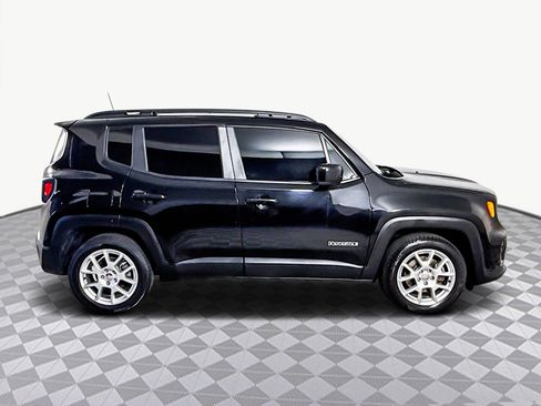 Used 2020 Jeep Renegade Latitude w/ Safety & Security Group II image 11