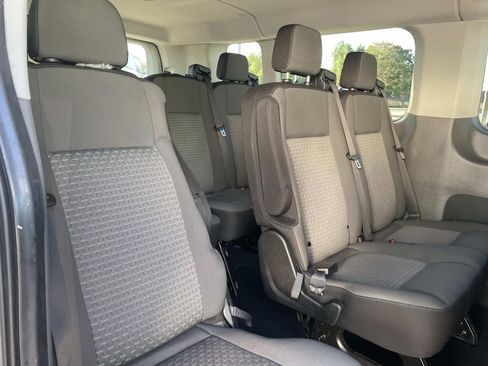 Used 2022 Ford Transit 350 XLT image 32