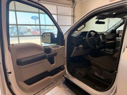 Used 2019 Ford F150 XL w/ Equipment Group 101A Mid AWD/4WD image 12