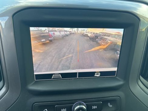 Used 2022 Chevrolet Silverado 1500 Custom image 32