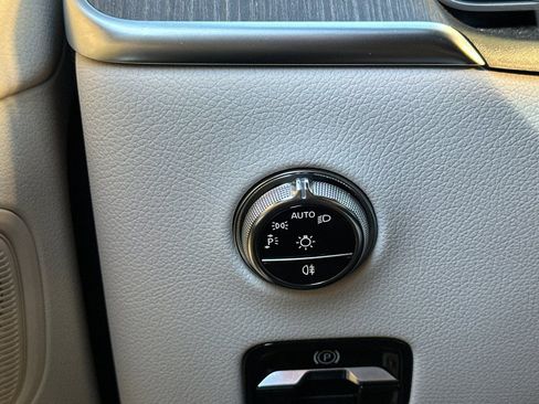 New 2026 Mercedes-Benz GLC 300 image 28