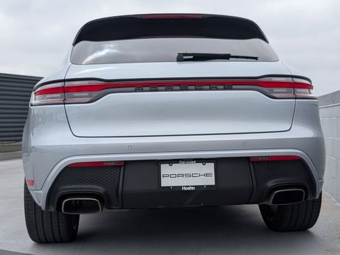 Certified 2024 Porsche Macan AWD/4WD image 11