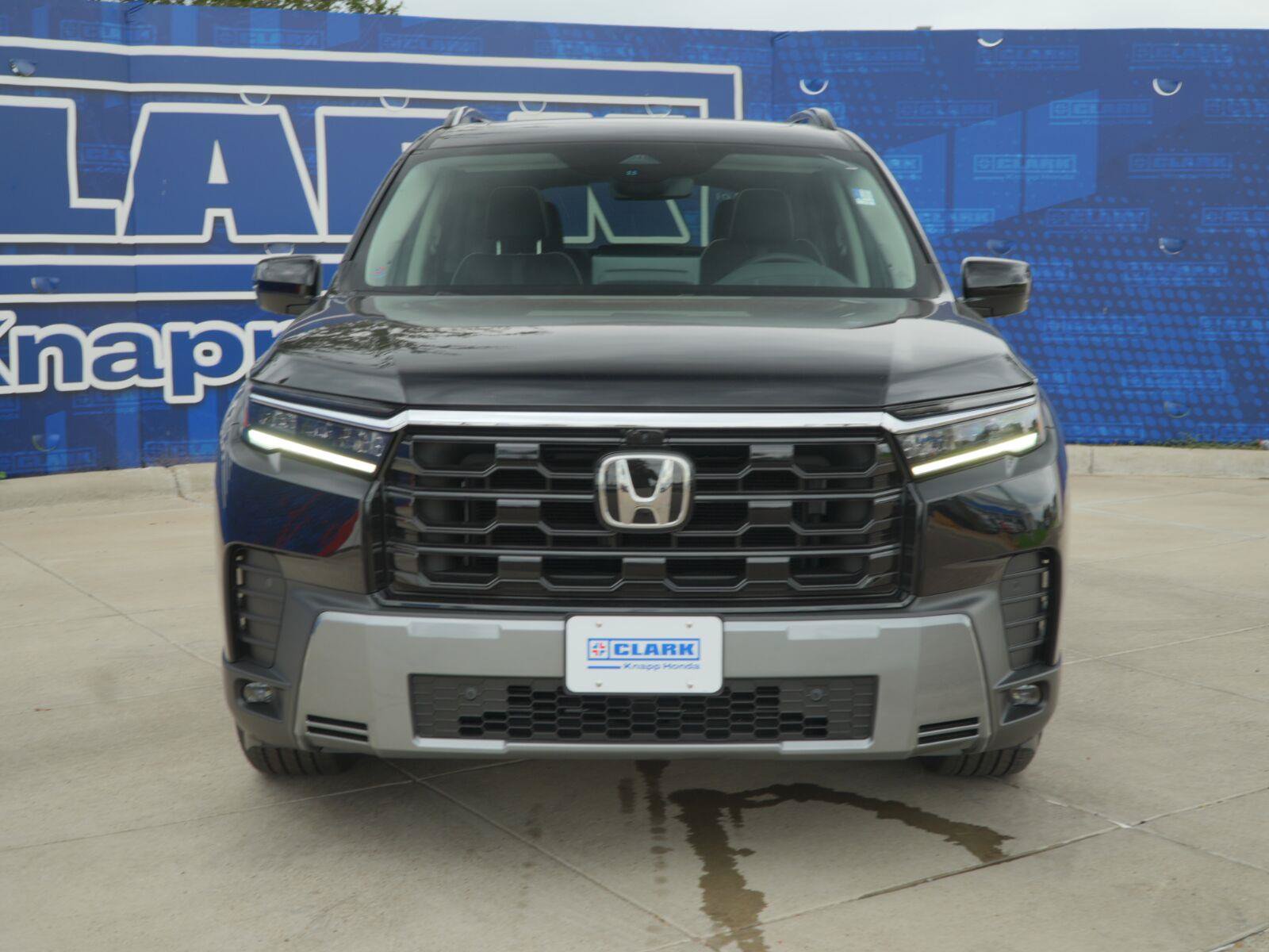 New 2026 Honda Pilot Elite image 2