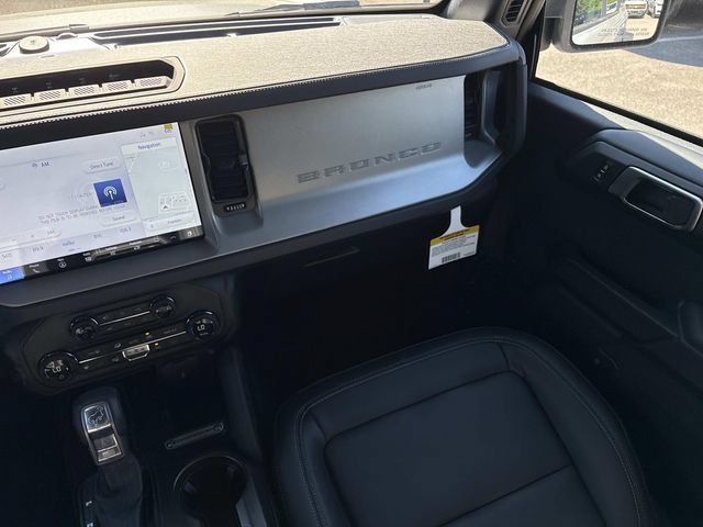 New 2026 Ford Bronco Outer Banks w/ Sasquatch Package AWD/4WD image 15