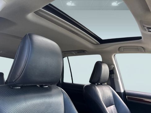 Used 2017 Lexus GX 460 Luxury w/ Preferred Accessory Package image 14