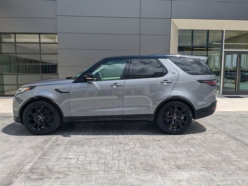New 2025 Land Rover Discovery Dynamic SE image 7