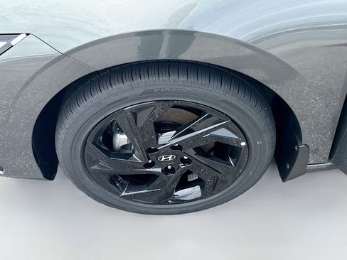 New 2026 Hyundai Elantra SEL Sport Premium FWD image 23