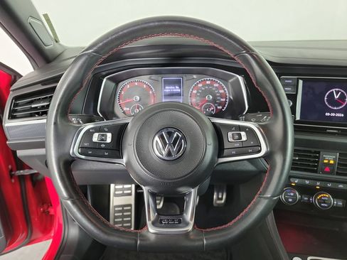 Used 2019 Volkswagen Jetta GLI image 18