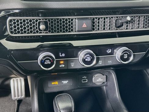 Used 2023 Honda Civic Sport image 15