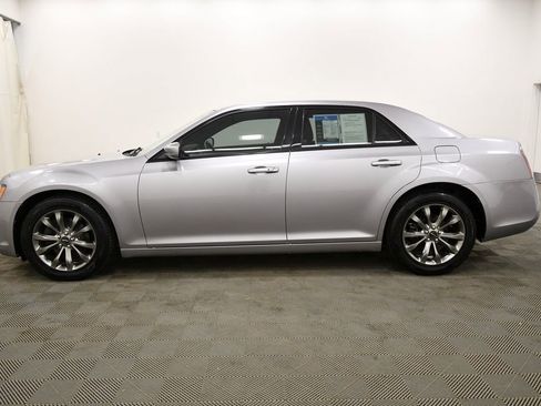 Used 2014 Chrysler 300 S image 4