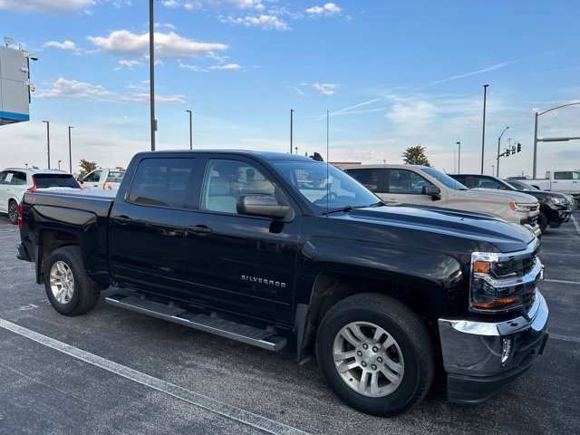 Used 2018 Chevrolet Silverado 1500 LT w/ All Star Edition AWD/4WD image 3