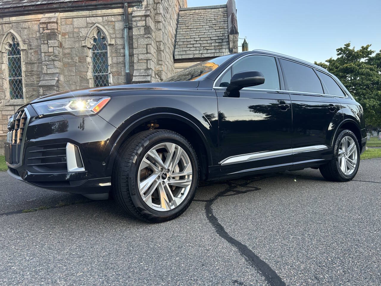 Used 2021 Audi Q7 3.0T Premium Plus w/ Premium Plus Package AWD/4WD image 3