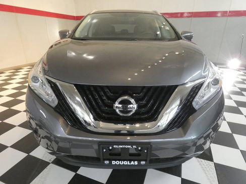 Used 2017 Nissan Murano SL image 2