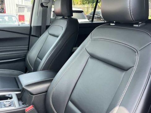 Certified 2023 Ford Explorer XLT w/ Equipment Group 202A AWD/4WD image 35