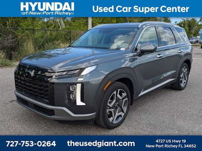 Used 2023 Hyundai Palisade Limited w/ Cargo Package