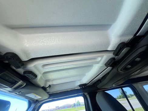 Certified 2025 Jeep Wrangler Unlimited Sahara AWD/4WD image 27
