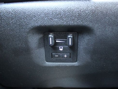 Used 2013 Chevrolet Silverado 2500 LTZ image 28