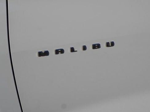 Used 2016 Chevrolet Malibu Premier image 9