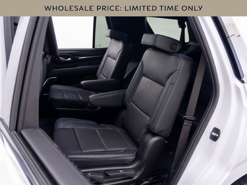 Used 2024 GMC Yukon Denali w/ Denali Reserve Package AWD/4WD image 17