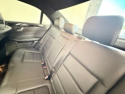 Used 2016 Mercedes-Benz E 350 Sedan image 33