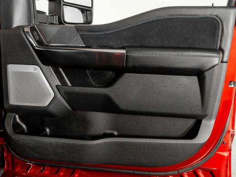 Used 2025 Ford F250 Platinum image 50