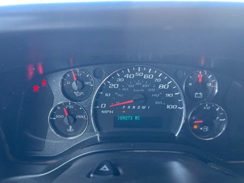 Used 2010 Chevrolet Express 3500 LS image 16