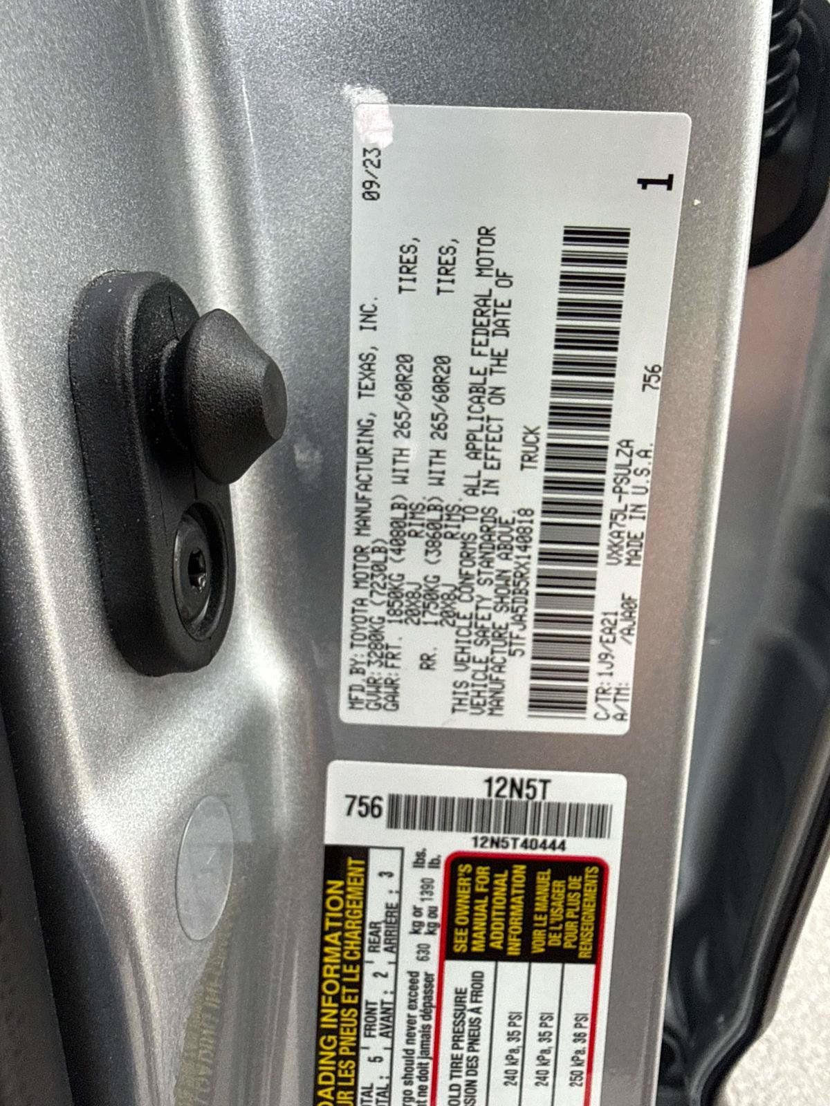 Used 2024 Toyota Tundra Limited AWD/4WD image 27
