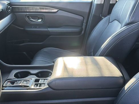 Used 2024 Honda Pilot Elite image 24