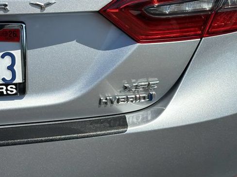 Used 2021 Toyota Camry XSE FWD image 11