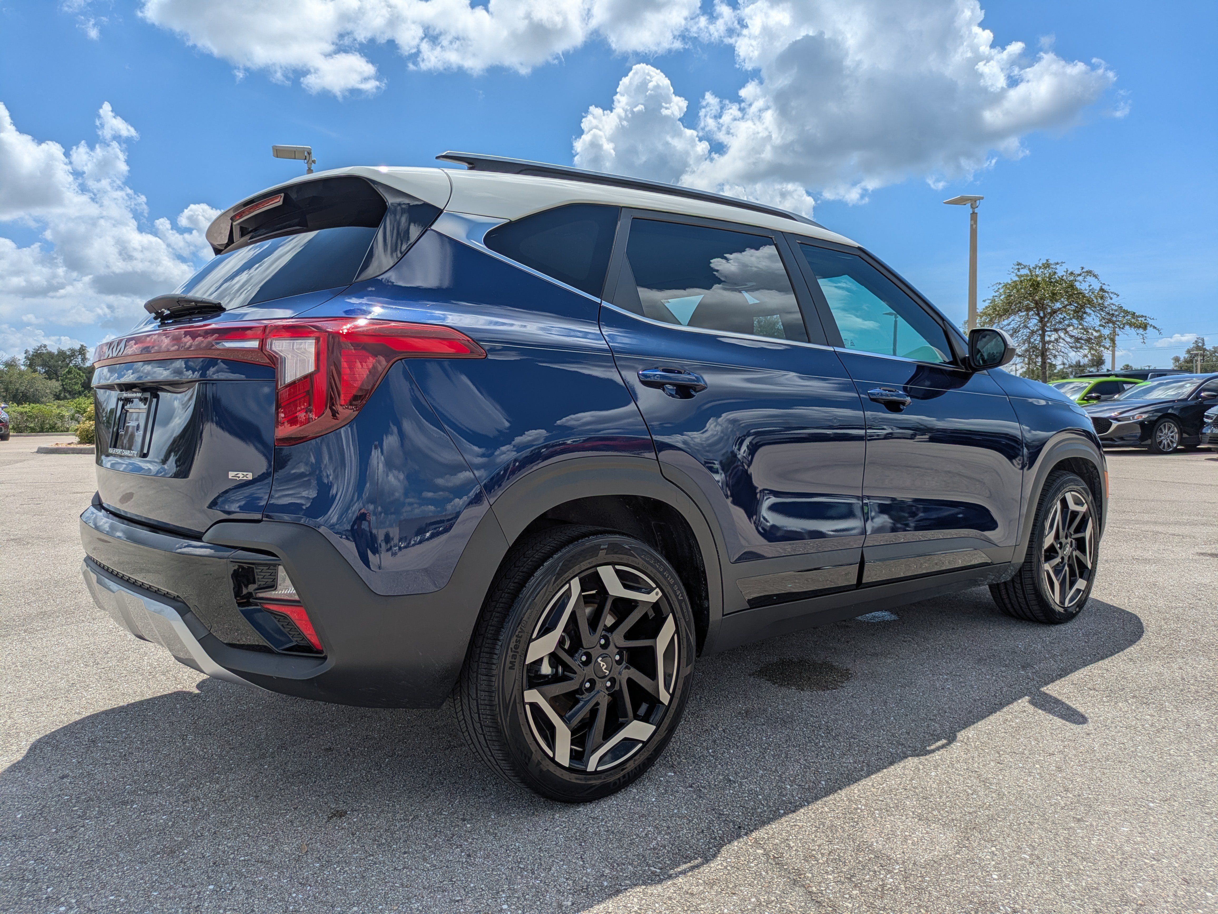 Certified 2024 Kia Seltos SX AWD/4WD image 4