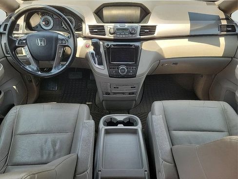 Used 2016 Honda Odyssey Touring Elite image 12