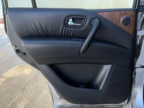 Used 2024 Nissan Armada SL image 19