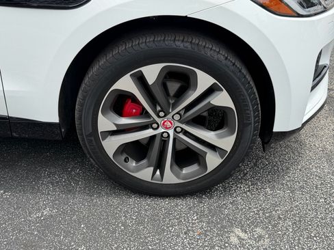 Used 2022 Jaguar F-PACE S AWD/4WD image 9