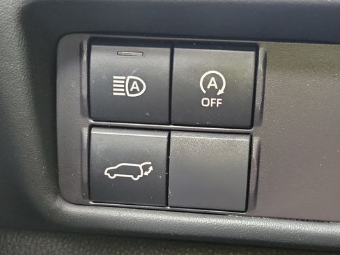 Certified 2024 Toyota Highlander XLE FWD image 22
