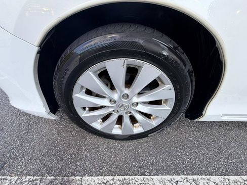 Used 2013 Honda Accord Touring image 33