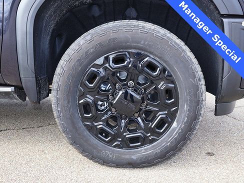 New 2025 GMC Sierra 3500 Denali Ultimate image 34