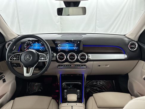 Certified 2023 Mercedes-Benz GLB 250 image 16