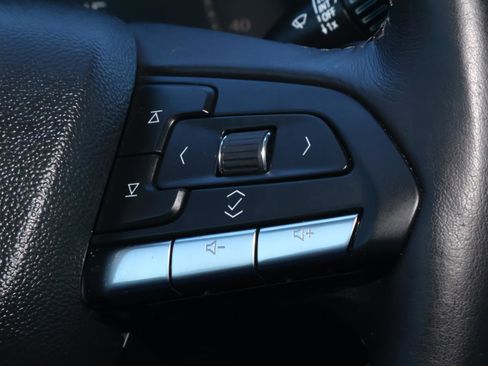 Used 2023 Cadillac XT4 Luxury w/ Cold Weather Package image 29