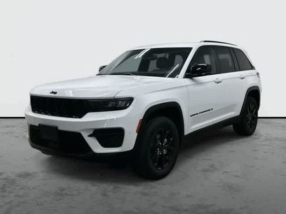 Used 2024 Jeep Grand Cherokee Altitude
