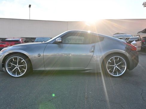 Used 2013 Nissan 370Z Coupe image 7