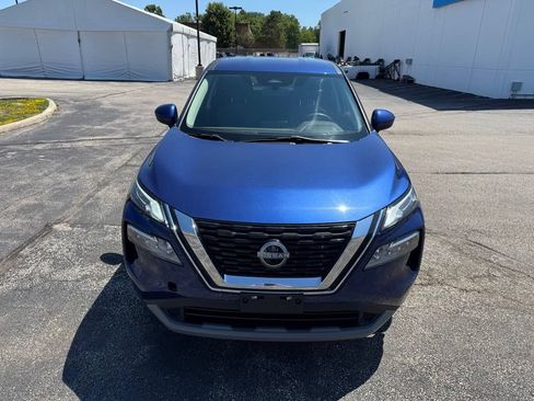 Used 2023 Nissan Rogue SV AWD/4WD image 2