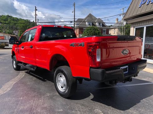 Used 2019 Ford F250 XL w/ Snow Plow Prep Package AWD/4WD image 4